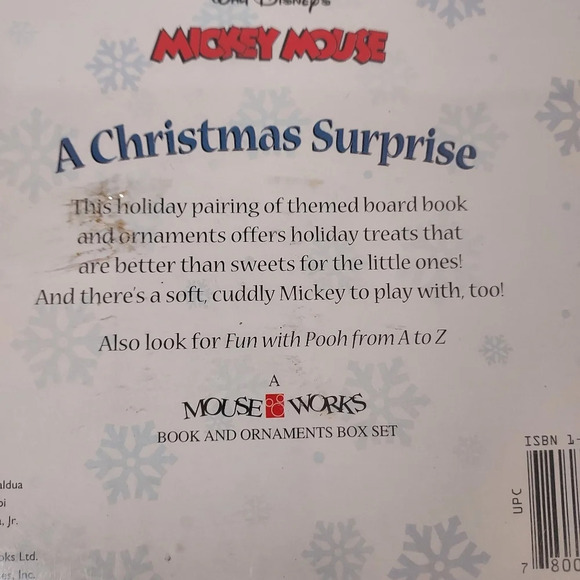Mickey Mouse A Christmas Surprise - A Book and Ornaments Box Set - Picture 9 of 10